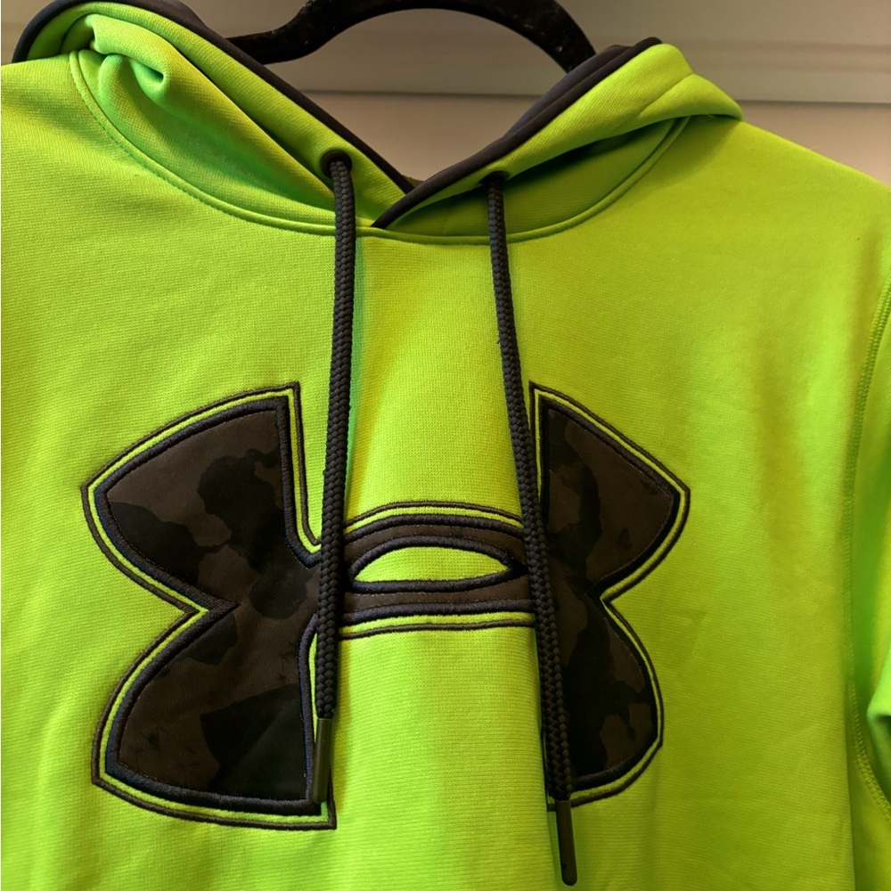 NWOT Under Armour Storm Hoodie 🔥😃😎